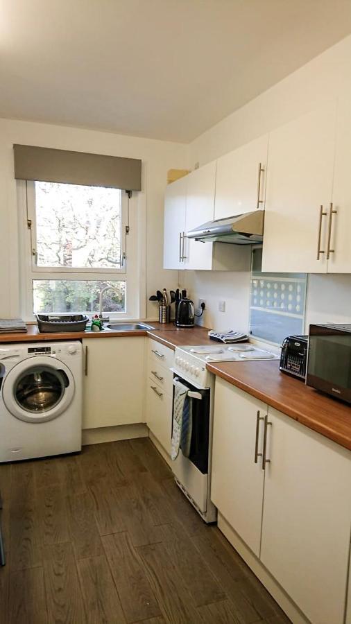 Carnock Road Apartment - Silverburn Shopping Centre กลาสโกว์ ภายนอก รูปภาพ